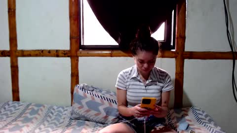 Snapshot of miahells chatting on 11-29-25, 03:04 Mia Sam online show from 11-29-25, 03:04