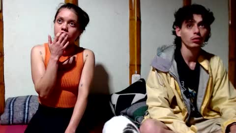 Snapshot of miahells chatting on 02-25-26, 04:11 Mia Sam online show from 02-25-26, 04:11