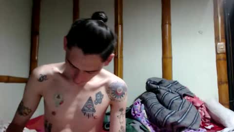 Snapshot of miahells chatting on 03-27-26, 07:02 Mia Sam online show from 03-27-26, 07:02