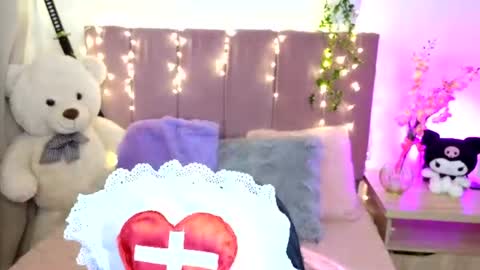 Snapshot of miahjoness chatting on 08-05-26, 12:35 Miah Joness online show from 08-05-26, 12:35