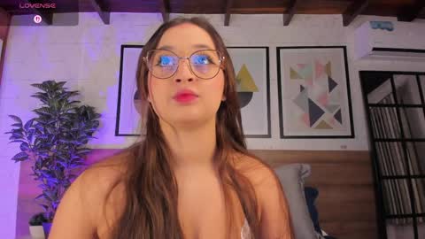 Snapshot of miakay1 chatting on 03-30-26, 03:29 Mia online show from 03-30-26, 03:29