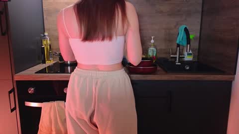 milanaaaa online show from 01-31-25, 12:17