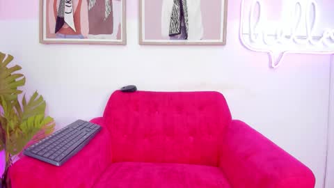 Snapshot of miakhalifa_7 chatting on 11-12-25, 03:40 Mia Khalifa online show from 11-12-25, 03:40