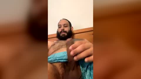 Snapshot of miaking chatting on 06-16-26, 03:36 Mark online show from 06-16-26, 03:36