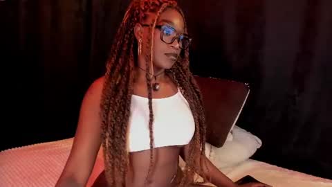 Snapshot of miaknox chatting on 07-03-26, 12:28 Mia online show from 07-03-26, 12:28