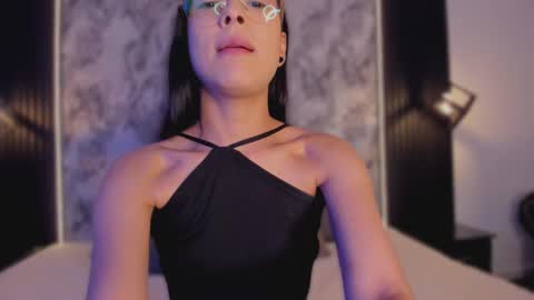 Mia Larouse online show from 03-02-26, 08:26