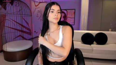 Call me Mia  online show from 01-08-26, 07:16