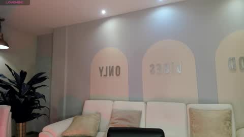 Call me Mia  online show from 01-17-26, 07:28