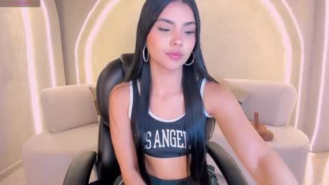 Call me Mia  online show from 02-24-26, 07:56