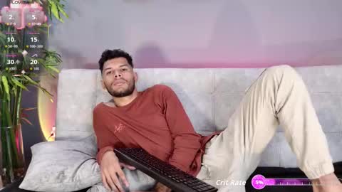 Snapshot of mialuxx chatting on 11-20-25, 03:34 Mia online show from 11-20-25, 03:34