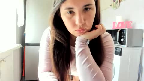 Snapshot of miamarrone chatting on 05-02-26, 10:42 MiaMarrone online show from 05-02-26, 10:42