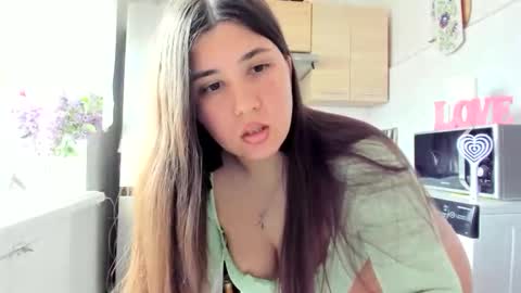 Snapshot of miamarrone chatting on 05-10-26, 01:38 MiaMarrone online show from 05-10-26, 01:38