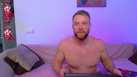 Snapshot of miamax88 chatting on 03-01-25, 07:08 BestMarriedCouple online show from 03-01-25, 07:08