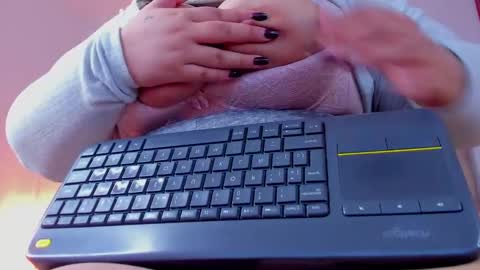 mia miller online show from 11-26-25, 12:55