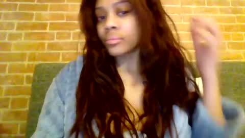 MiaMuffn online show from 12-05-25, 08:23