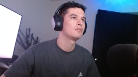 Snapshot of miaou_miaou chatting on 01-11-25, 12:55 miaou_miaou online show from 01-11-25, 12:55