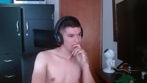 Snapshot of miaou_miaou chatting on 02-19-25, 12:33 miaou_miaou online show from 02-19-25, 12:33