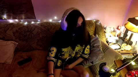 Kristien online show from 02-09-25, 01:00