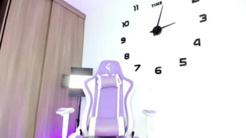 Snapshot of miapink_ofii_ chatting on 04-22-26, 08:06 180126 - starts at 1400PM online show from 04-22-26, 08:06