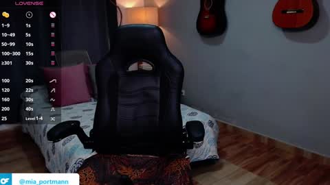 MIAPORTMANN online show from 12-19-24, 01:07