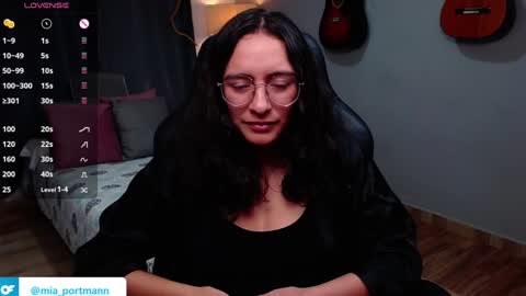 MIAPORTMANN online show from 12-29-24, 03:57