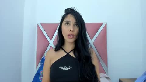 Snapshot of miaquevedo chatting on 09-26-25, 11:47 Mia Quevedo online show from 09-26-25, 11:47