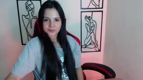 Snapshot of miarobinn_ chatting on 07-26-26, 12:12 miarobinn_ online show from 07-26-26, 12:12