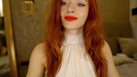 Mia online show from 05-15-26, 11:12