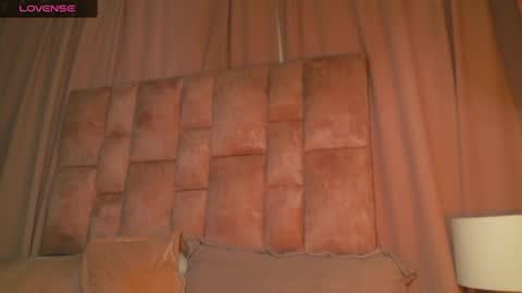 miasaandovaal 22 online show from 05-19-26, 08:48