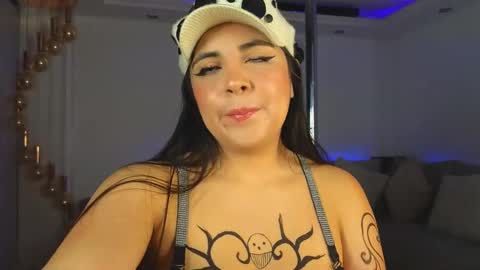 MiaHancock online show from 01-17-25, 02:29