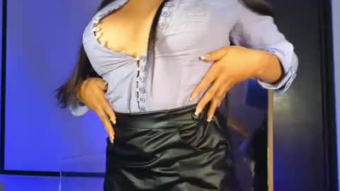 MiaHancock online show from 02-02-25, 07:41