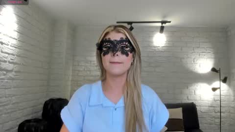 Mia Silva online show from 06-19-26, 11:03