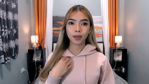 Snapshot of miasmith09 chatting on 02-20-26, 01:13 Pau and jence online show from 02-20-26, 01:13