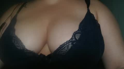 Snapshot of miasp chatting on 01-29-25, 05:51 MiaSP online show from 01-29-25, 05:51