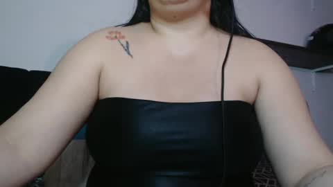 Snapshot of miasp chatting on 10-05-25, 02:10 MiaSP online show from 10-05-25, 02:10