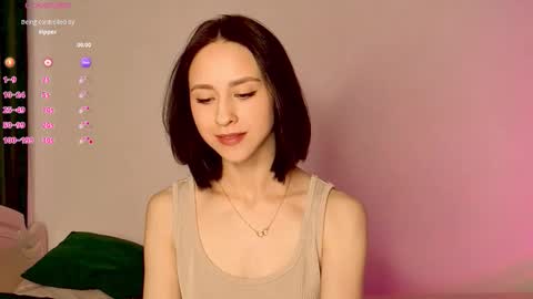 Mia online show from 11-13-25, 06:01