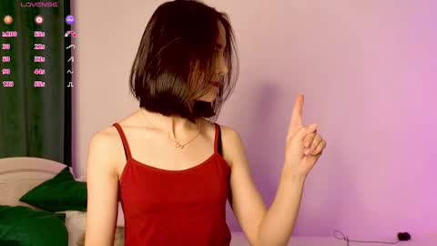 Mia online show from 11-28-25, 07:11