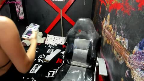 Mariana online show from 11-24-25, 12:27