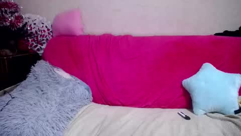 Snapshot of miatiffan chatting on 01-26-25, 08:36 Mia online show from 01-26-25, 08:36