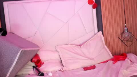 miatorres4 online show from 04-24-26, 01:57