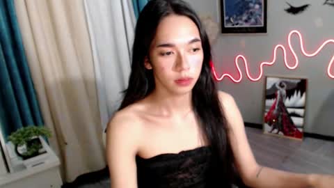 Mia online show from 01-28-25, 11:28