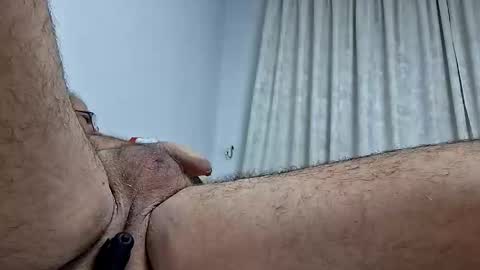 Snapshot of miau1108 chatting on 10-06-25, 06:11 miau1108 online show from 10-06-25, 06:11