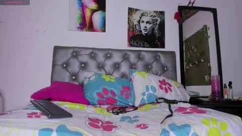 Mariana  online show from 11-03-25, 01:08