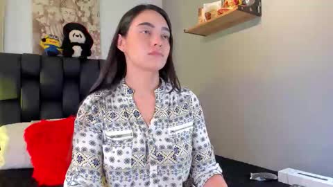 miavelvet1 online show from 11-05-25, 03:28