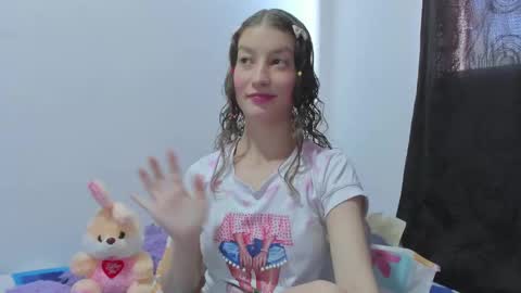 Snapshot of miavolkova_ chatting on 09-09-25, 08:52  Chloe  online show from 09-09-25, 08:52