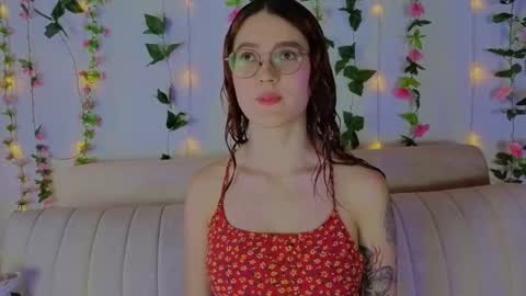 Mia winx  online show from 11-20-25, 09:03