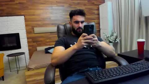 MicahLane online show from 11-25-25, 05:07