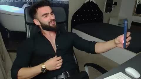 Snapshot of micahlane chatting on 07-08-26, 04:17 MicahLane online show from 07-08-26, 04:17