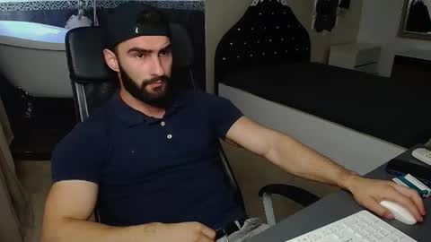 Snapshot of micahlane chatting on 07-19-26, 04:27 MicahLane online show from 07-19-26, 04:27