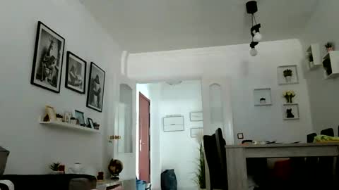 MILO MIAMI online show from 06-06-26, 03:39